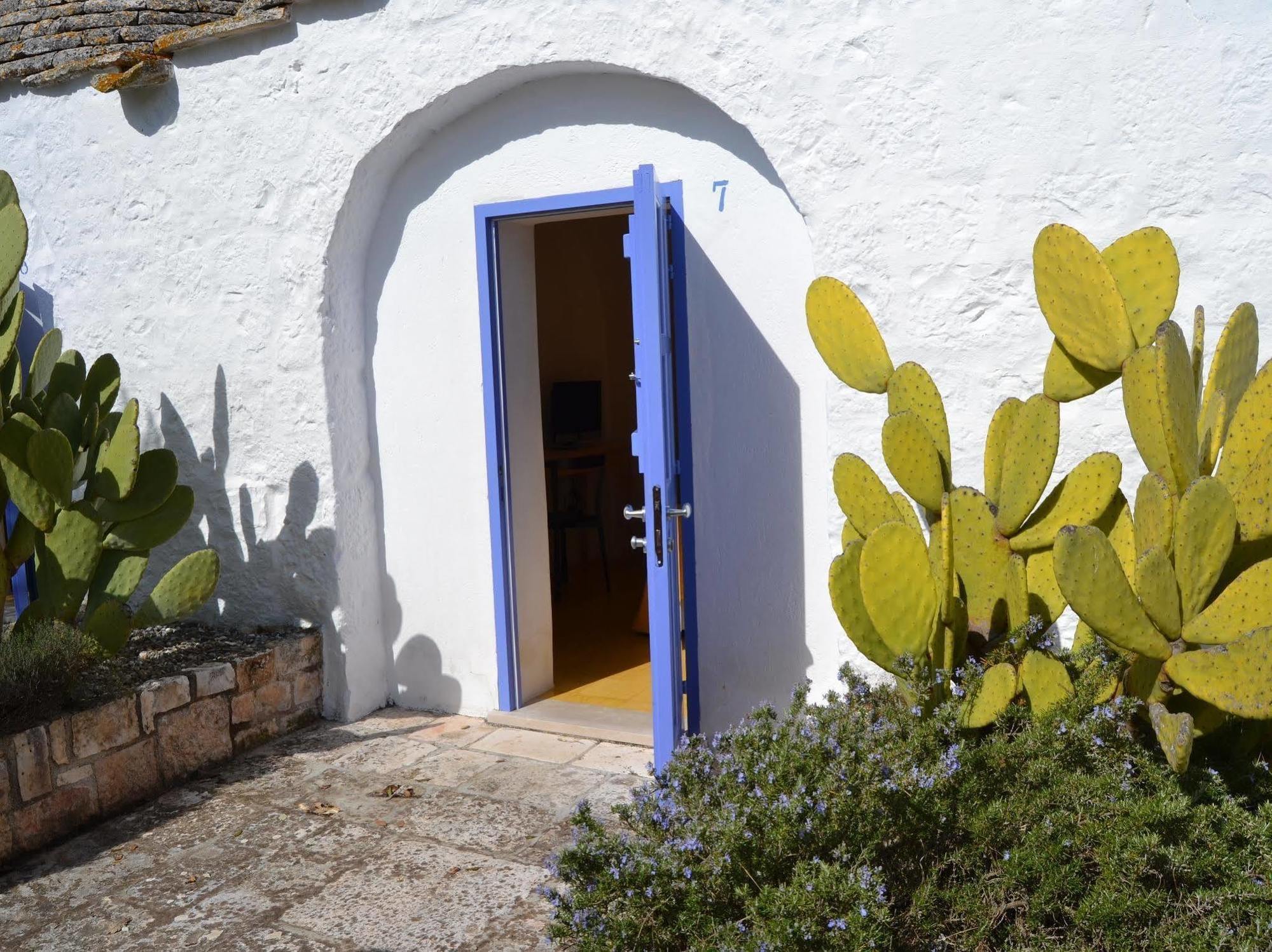 Relais Masseria Villa Cenci Cisternino Exterior foto